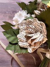 Load image into Gallery viewer, LUX Lord of the Rings Book Paper Flower Bouquet
