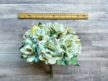 Load image into Gallery viewer, Map Page Paper Rose Bouquet
