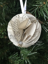 Load image into Gallery viewer, Memoirs of a Geisha Book Page Christmas Ornament
